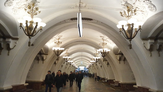 まるで地下宮殿！豪華絢爛な世界遺産モスクワの地下鉄情報４選・アルバート駅