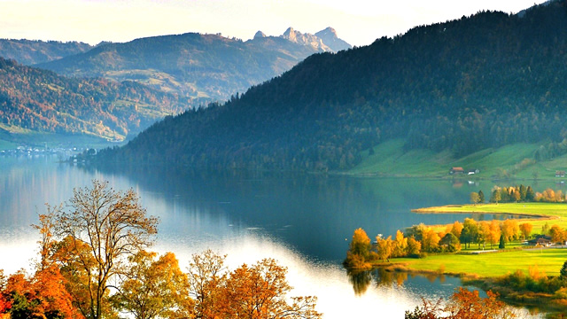 スイスとフランスの国境！レマン湖畔の魅力的な町と城４選