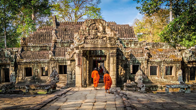 遺跡に感動！カンボジアのアンコール・ワット観光情報１０選・僧侶