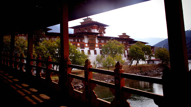 「一度は訪れてみたい夢の国」ブータン王国の旅行情報４選・プナカ・ゾン
