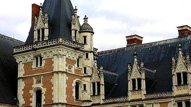 フランス中部ロワール地方の古城巡りお勧め観光スポット３選・ブロワ